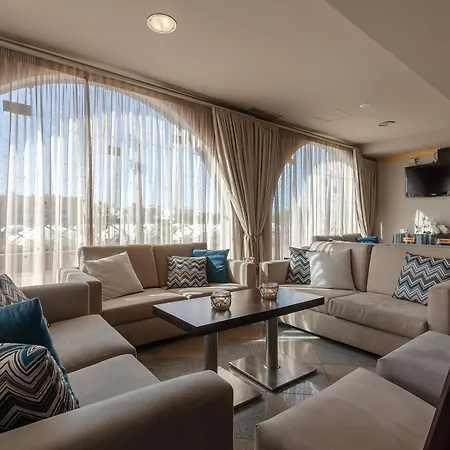 아파트호텔 Luna Solaqua 4*