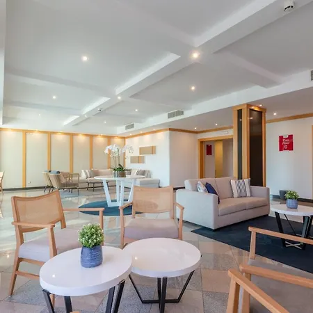 아파트호텔 Luna Solaqua 4*