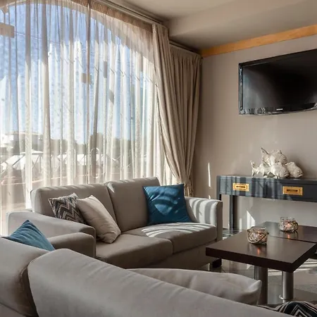 Luna Solaqua شقة فندقية